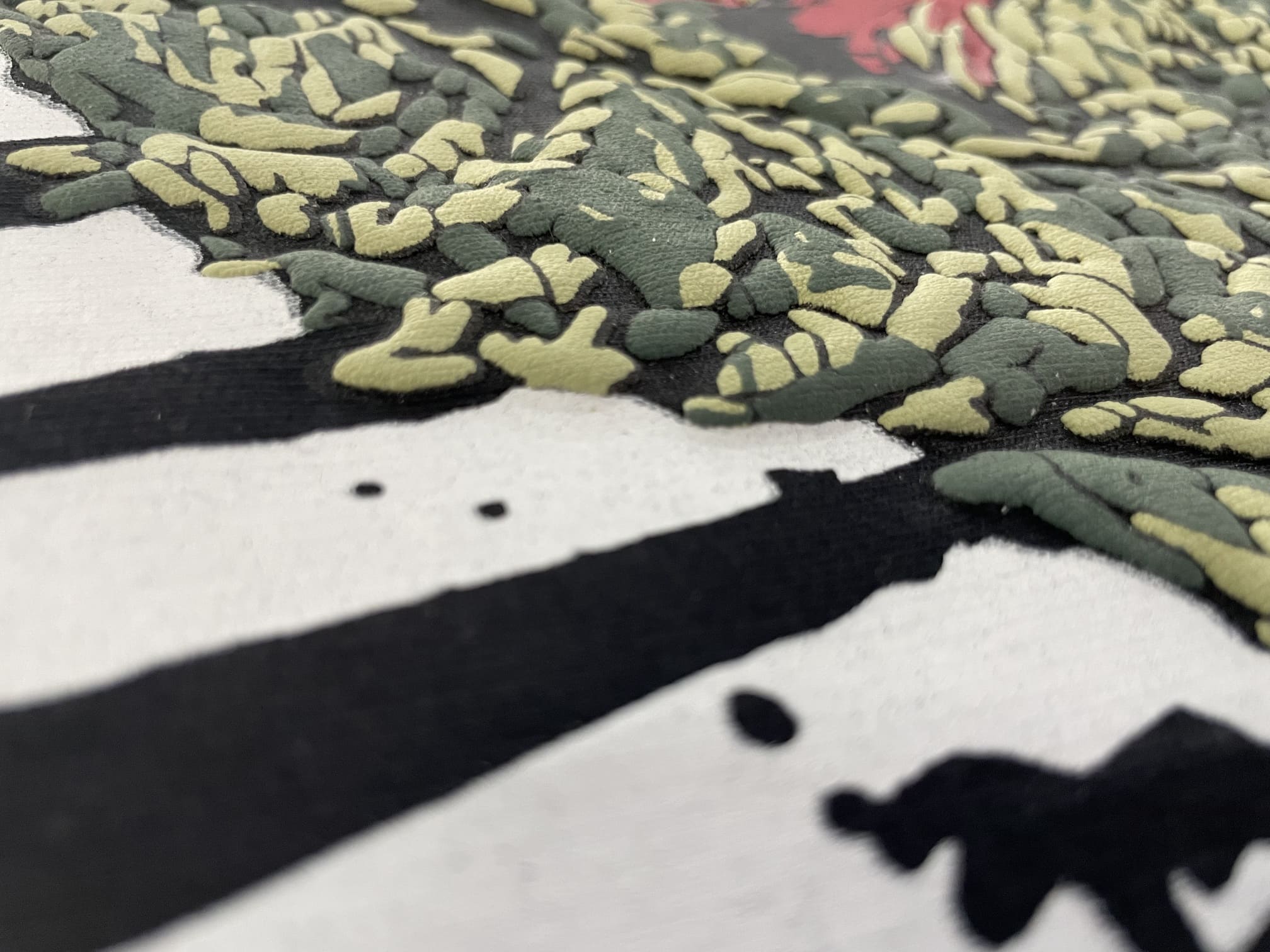 Elegator Tee